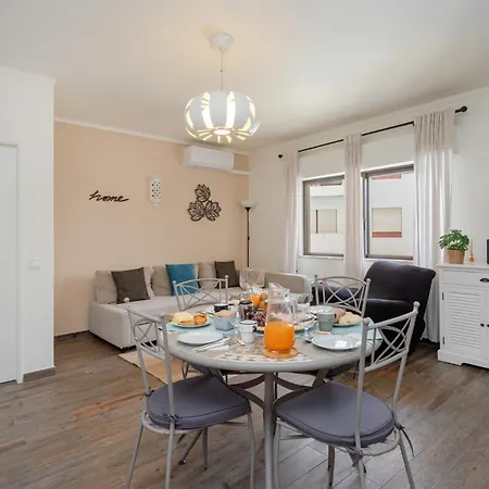 Algarvian Experience - Sun, And Pool Албуфейра